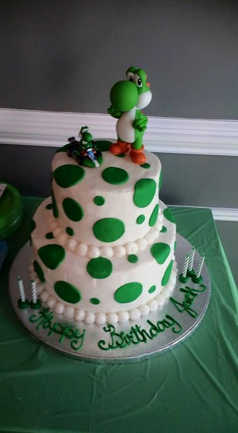 Yoshi cake Yoshi Cake, Super Mario Yoshi, Mario Bros Birthday Party Ideas, Mario Birthday Cake, Super Mario Bros Birthday Party, 6th Birthday Cakes, Mario Yoshi, Mario Cake, Mario Bros Birthday