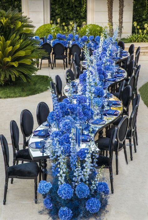 Lebanese Wedding, Wedding Stage Design, Boda Mexicana, בר מצווה, Elegant Dinner, Wedding Decor Elegant, Long Table, Wedding Stage, Wedding Deco