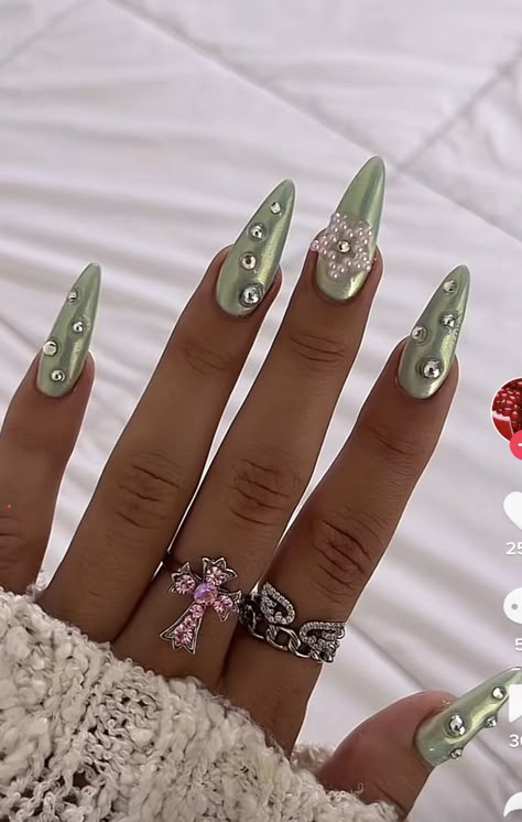 Bts Nails, Concert Nails, Winter Nails Acrylic, Claw Nails, Long Acrylic Nail Designs, Pearl Nails, Really Cute Nails, Trendy Nail Design, Girls Nails