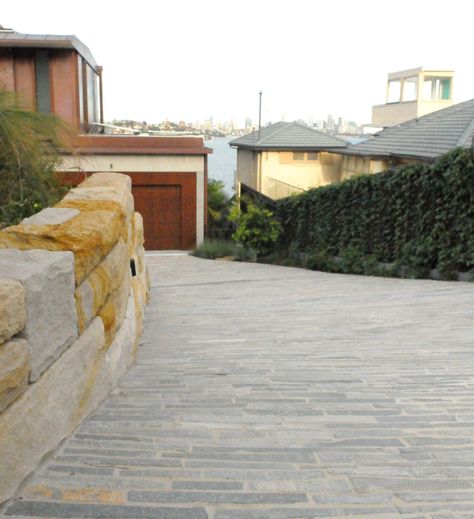 Home Garden Ideas Design, Luxury Driveway, Driveway Tiles, Peter Stutchbury, Natural Stone Paving, Driveway Pavers, Eco Outdoor, Home Garden Ideas, Stone Paving