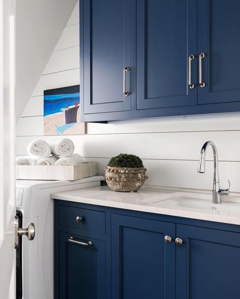 Sherwin Williams Indigo via Sherry Hart. Sherwin Williams Blue, Kitchen Cabinet Trends, Painted Kitchen Cabinets Colors, Cabinet Paint, Refacing Kitchen Cabinets, Blue Kitchen Cabinets, Cabinet Paint Colors, Kitchen Paint Colors, Blue Cabinets