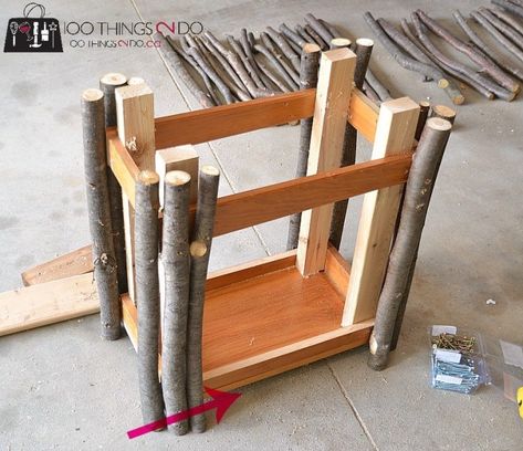 DIY Branch Table | 100 Things 2 Do Scrap Wood Table, Branch Table, Branch Furniture, Yard Sheds, Table Table, Table Frame, Creative Furniture, Camping Crafts, Scrap Wood