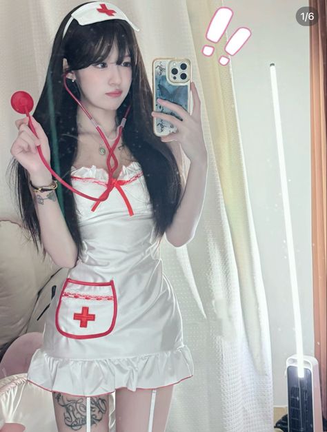 Nurse Outfit Halloween, Halloween Nurse Costumes, Nurse Outfit, Nurse Halloween, Nurse Costume, Cute Skirt Outfits, Halloween Nurse, Halloween Scary, Nursing Clothes