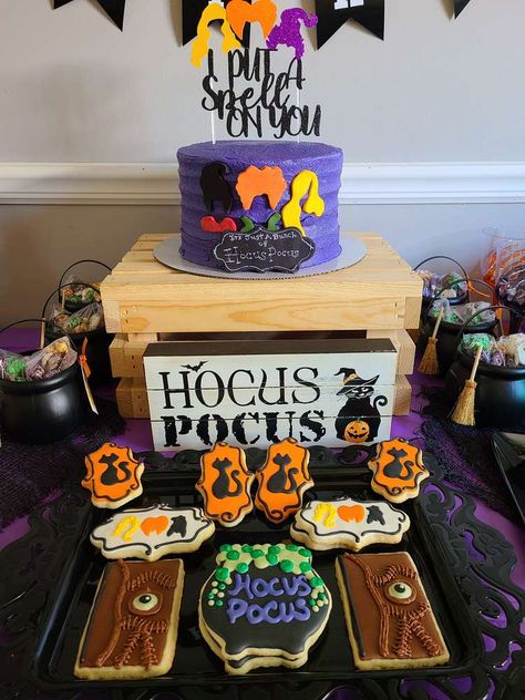 Hocus Pocus Birthday Party Ideas | Photo 4 of 42 | Catch My Party Hocus Pocus Pumpkin Decorating Ideas, Halloweentown Birthday Party, Hocus Pocus 1st Birthday Party, Hocus Pocus Balloons, Hocus Pocus Birthday Party Ideas, Hocus Pocus Birthday Party Decorations, Hocus Pocus Kids Party, Hocus Pocus Cake Pops, Hocus Pocus Gender Reveal Ideas