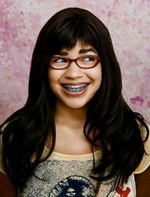 Ugly Smiles, Betty Suarez, Betty Bangs, Hispanic Hair, Ayesha Erotica, Ugly Betty, America Ferrera, Kin List, Cute Makeup Looks