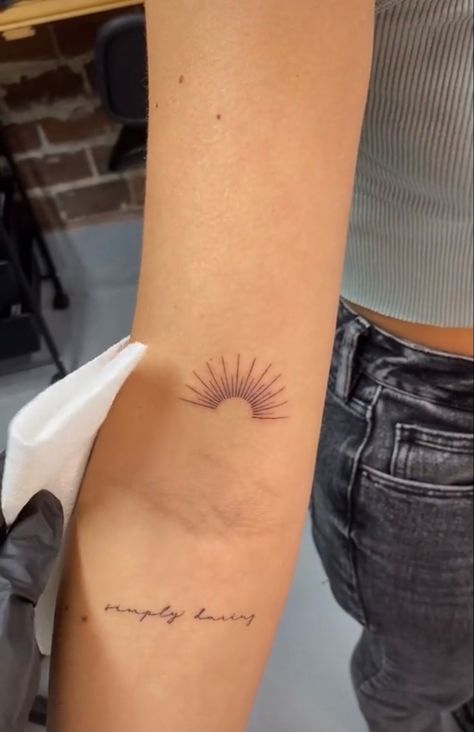 Shining Sun Tattoo, Half Sun Tattoo Design, Half Sun Outline Tattoo, Radiant Sun Tattoo, Sun Tattoo Placement Ideas, Fine Line Sun Tattoo Shoulder, Fine Line Half Sun Tattoo, Half Sun Tattoo Simple, Sun Tattoo Locations