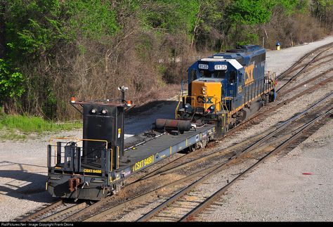 Csx Transportation, Railroad Pictures, Rail Car, Model Train Scenery, Rolling Stock, All Aboard, Train Pictures, Model Railroad, Model Trains