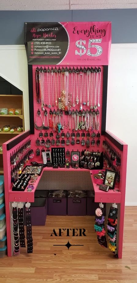 Paparazzi Pegboard Display, Paparazzi Jewelry Storage Ideas, Paparazzi Jewelry Office Ideas, Paparazzi Organization Ideas, Paparazzi Games, Diy Jewelry Wall, Paparazzi Display, Paparazzi Jewelry Displays, Paparazzi Jewelry Images