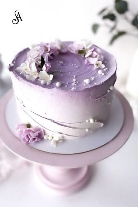 Floral Cake Ideas, Purple Floral Cake, Floral Cake Birthday, Wedding Cakes Lilac, Lavender Wedding Cake, Purple Cakes Birthday, Lavender Cake, Vintage Birthday Cakes, My Homies