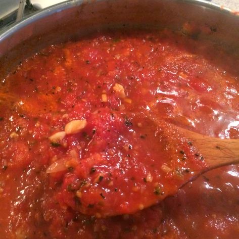 Homegrown Tomatoes: Stove Top Roma Tomato Sauce Roma Tomato Sauce, Roma Tomato Recipes, Pasta Sauce With Fresh Tomatoes, Spaghetti Sauces, Different Nationalities, Roma Tomato, Marinara Sauce Recipe, Fresh Tomato Recipes, Spaghetti Sauce Recipe