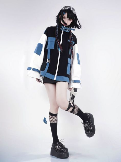 Technology Outfit Aesthetic, How To Draw A Jacket Off The Shoulder, Techwear Jacket Women, Technocore Outfits, Air Themed Outfit, Jacket Around Shoulders, Kpop Clothing Style, Black Sleek Outfit, Cybercore Y2k Outfits