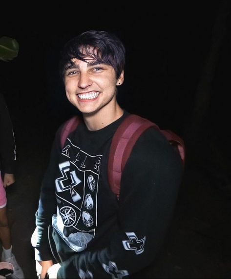 Colby Brock Icons, Colby Brock Snapchat, Sam And Colby Fanfiction, Cute White Tops, Colby Cheese, Guys Night, Fangirl Problems, Colby Brock, His Smile