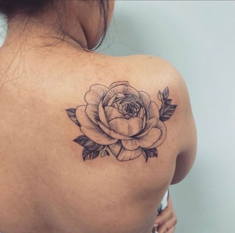 Flower Tattoo Shoulder Blade, Tattoo Shoulder Blade, Flower Flash, Simple Flower Tattoo, Blade Tattoo, Shoulder Blade Tattoo, Tattoo Shoulder, Flower Tattoo Shoulder, Back Of Shoulder Tattoo