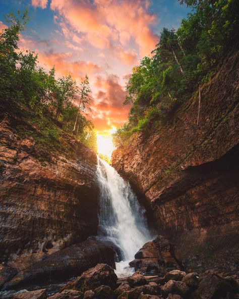 Miners Falls sunrise in Pictured Rocks National Lakeshore MI. [OC] [2764x3453] Instagram: @grantplace Pictured Rocks Michigan, Michigan Hiking, White Sands National Monument, Upper Peninsula Michigan, Pictured Rocks National Lakeshore, Pictured Rocks, Travel Michigan, Michigan Road Trip, Michigan Vacations