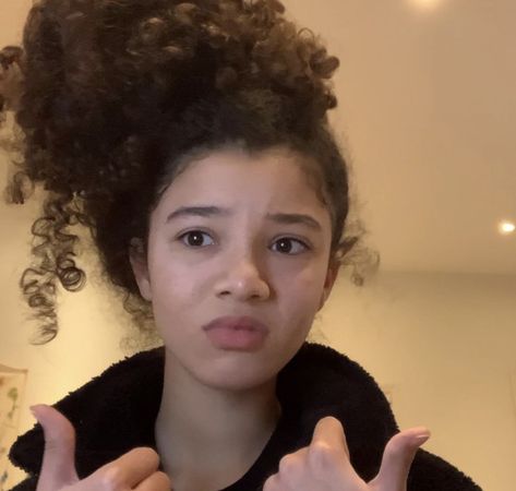 Maila Baker, Malia Baker, Curly Brown Hair, Babysitters Club, The Baby Sitters Club, Natural Afro Hairstyles, Swag Girl Style, Beautiful Curly Hair, Dream Hair