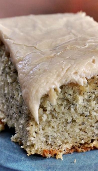 Banana Cake Icing, Banana Cake Frosting, Banana Cake With Caramel, Cake With Caramel Frosting, Cake With Caramel, Oatmeal Cake, Banana Cake Recipe, Caramel Frosting, Best Cake Recipes