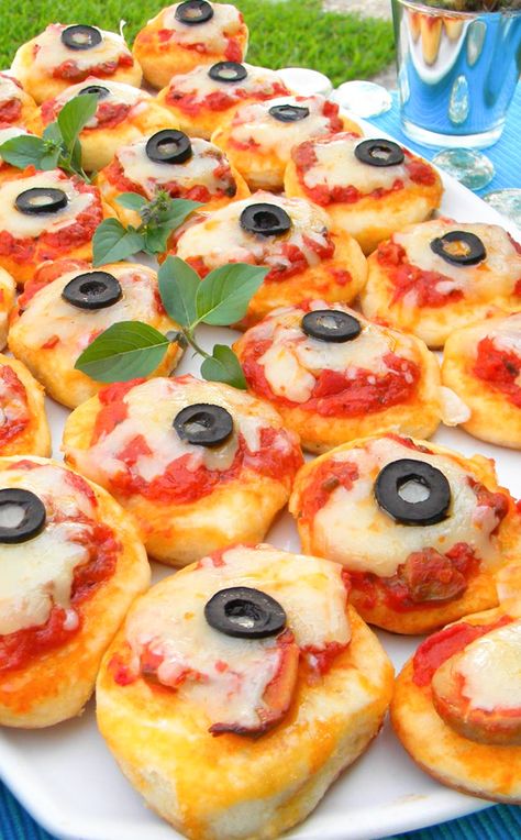 Thick Mini Pizza | Hadias Lebanese Cuisine Savory Dessert, Lebanese Cuisine, Cozy Meals, Lebanese Recipes, Recipe Board, Mini Pizza, Pizza Party, Pizza Bread, Food Pairings