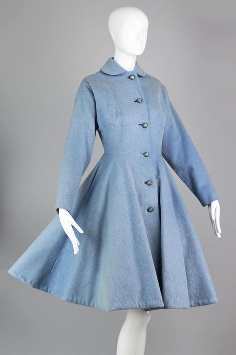 Lilli Ann, New Look Fashion, Vintage Fashion 1950s, Princess Coat, Fashion 1950s, 40s Fashion, 1940s Fashion, Moda Vintage, Vintage Coat