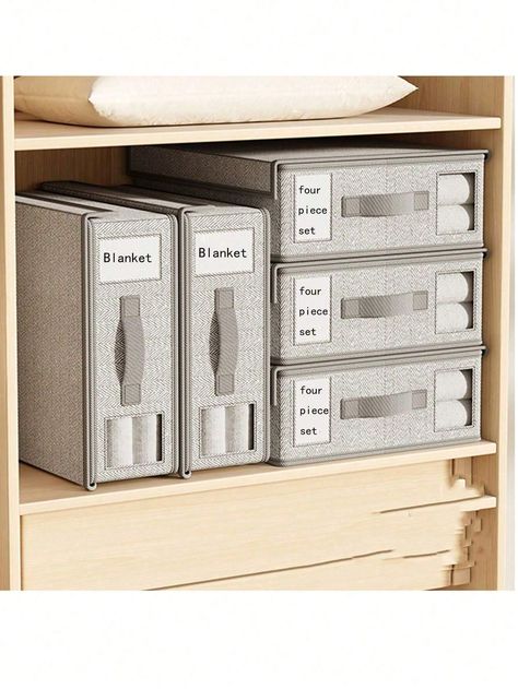 Bedsheet Storage, Bed Essentials, Teacher Storage, Plain Bed, Under Bed Organization, Cloth Storage, Blanket Bedding, Box Bedroom, Home Storage Solutions