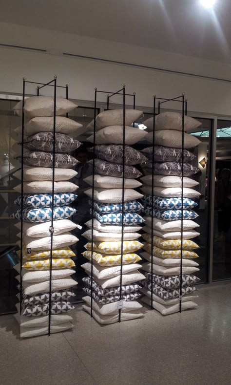 Fabric Shop Display, Furniture Store Display, Warehouse Organization, Pillow Stack, Furniture Store Design, Showroom Decor, Curtain Store, Pillow Storage, Carpet Stores