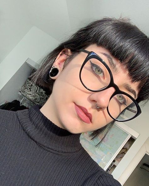 Eyebrows Punk Glasses Frames, Alt Glasses Frames, Goth Nerd Aesthetic, Goth Eyeglasses, Goth Glasses Frames, Goth Makeup With Glasses, Alt Glasses, Goth With Glasses, Glasses Grunge