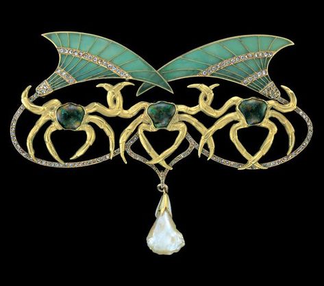 Georges Fouquet Les Trois Cranes Gold, with plique-a-jour & translucent enamel, diamonds & pearl French, c. 1900 Marked 'GF' twice, on brooch frame & pin Fitted Case Shellfish Art, Bijoux Art Deco, Bijoux Art Nouveau, 1960s Jewelry, Art Nouveau Jewelry, Alphonse Mucha, Lovely Jewellery, Enamel Jewelry, Art Deco Jewelry