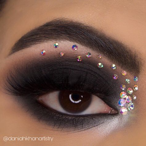 Dark Smokey Eye With Rhinestones, Smokey Eyes With Rhinestones, Eye Looks With Rhinestones Hooded Eyes, Nye Smokey Eye, Smokey Eye Makeup With Rhinestones, Smokey Eye With Rhinestones, Makeup Looks With Rhinestones, Eras Makeup, Comp Makeup