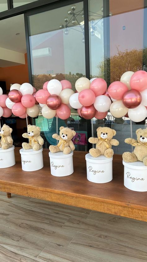 Ideas Para Baby Shower De Nina, Baby Shower Recuerdos, Cloud Baby Shower Theme, Baby Shower Balloon Arch, Bear Baby Shower Theme, Diy Baby Shower Decorations, Unisex Baby Shower, Birthday Balloon Decorations, Baby Shower Table