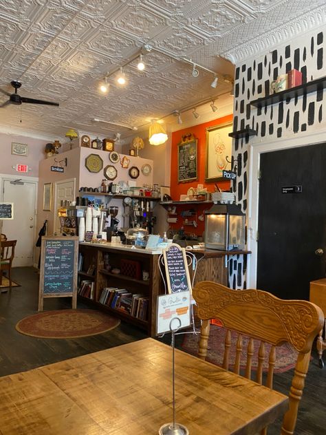 The cutest coffee shop in Lakewood, Ohio #aesthetic #coffee #coffeeshop #coffeeaddict #tea #dessert #smallbusiness #ohio #cleveland Ohio Aesthetic, Rare Aesthetic, Lakewood Ohio, Cute Coffee Shop, Aesthetic Coffee, City Girl, Coffee Addict, Cleveland, The Cutest