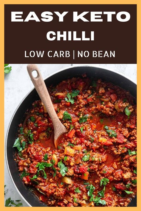 An EASY low carb keto chili recipe without beans, made in a Crock Pot slow cooker or Instant Pot pressure cooker, using common ingredients & 20-min prep time. #keto #keto chili #ketodiet#custom keto diet #east keto chili #ketorecipe Keto Chilli Recipes, Chili Recipe Without Beans, Low Carb Chilli, Chili Low Carb, Easy Keto Chili, Keto Chilli, Keto Chili, Low Carb Chili, Chili Recipe Crockpot