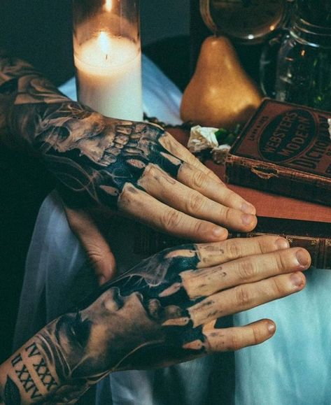 🖤💀🖤 Tattoos Candle, Traditional Candle Tattoo, Candle Tattoo Design, Finger Candle, Finger Rose Tattoo, Tattoo For Boyfriend, Yoga Tattoos, Candle Tattoo, Healing Tattoo