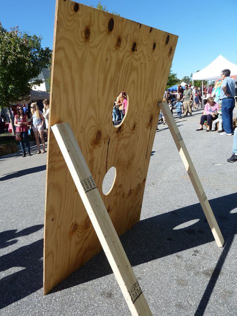 Face In Hole Board Diy, Diy Stand, Face Cut Out, Fall Carnival, Halloween Photo Booth, Football Diy, Harvest Fest, Face In Hole, Photo Cutout