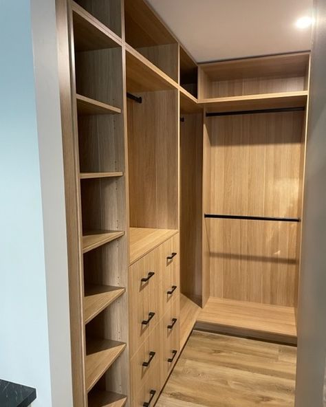 Woodgrain in a Walk-In-Robe just elevates your the space. Looks Classy and Functional. Woodgrain - @polytec Natural Oak Matte Handles - @touch_handles_aus Livorno Black #walkinrobe #wardrobe #wardrobedesign #wir #cabinetry #wardrobes #custom #wardrobegoals #timber #builtinrobe #funky #justwardrobesandstorage #dressingroom #rilex #bendigo #australianbusiness #home #interiordesign #homedecor #design #interior #decor #homedesign #interior #homedesign #architecture #fur... Walk In Robe, Wardrobe Design, Dressing Room, The Space, Design Interior, Interior Decor, Handles, House Design, Interior Design