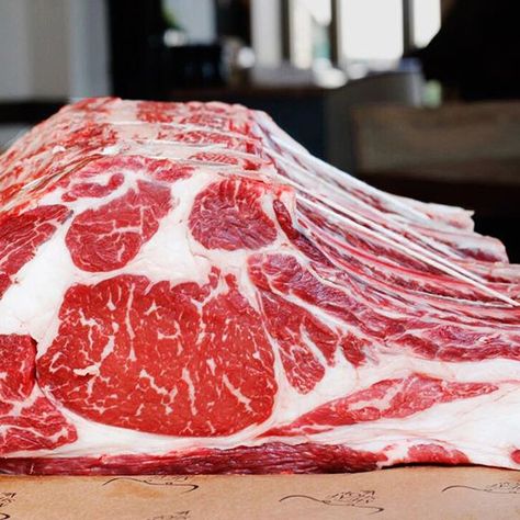 Some of the most beautiful ribeye we've seen in the Minneapolis case! Smoked Corn Beef, Wagyu Recipes, Wagyu Beef Recipe, Wagyu Meat, Smoked Corn, Wagyu Ribeye, A5 Wagyu, Japanese Steak, Ribeye Roast