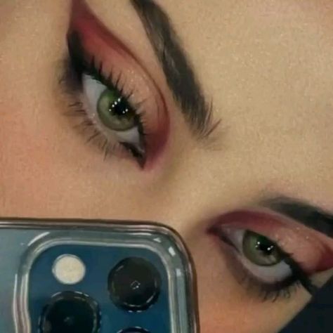 Bold Makeup Looks, Swag Makeup, Alternative Makeup, Edgy Makeup, Makeup Eye Looks, Asian Eye Makeup, Creative Makeup Looks, Eyeliner Tutorial, Pretty Makeup