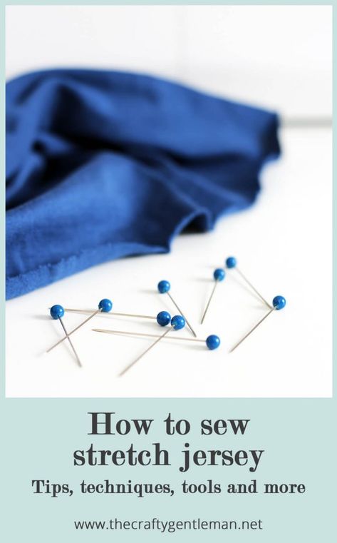 How to sew stretch jersey fabric - The essential sewing guide - Click through for more Jersey Fabric Projects, Easy Mens Halloween Costumes, Knit Shirt Pattern, Nami Cosplay, Wallet Tutorial, Sewing Alterations, Dress Inspo, Needle Arts, Sewing Tips