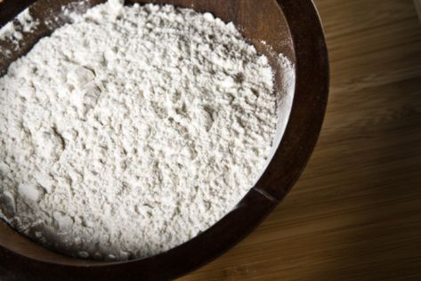 Flour and a few more ingredients make a handy mold for crafts or school. Potato Starch Substitute, Make Self Rising Flour, How To Make Plaster, Cake Flour Substitute, White Face Paint, Flour Substitute, Protein Oatmeal, Potato Flour, Diy Plaster