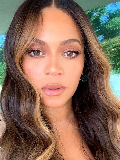 Beyonce Natural Makeup, Beyonce Makeup Natural, Beyonce Eye Makeup, Beyonce Makeup 2000, Beyonce Lips, Beyonce Makeup Looks, Beyonce Natural, Beyoncé Makeup, Beyonce Face