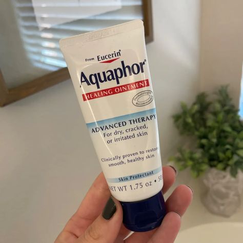 Aquaphor Aesthetic, Aquaphor Lip, Mini Aquaphor, Aquaphor Uses, Aquaphor Healing Balm Stick, Aquaphor Healing Ointment, Dry Cuticles, Healing Ointment, Cracked Skin