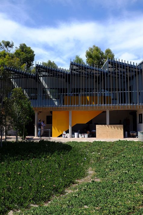 theMAAK completes a bold new clinic for the desmond tutu HIV foundation in cape town designboom Desmond Tutu, Saw Tooth, Ceiling Detail, Roof Architecture, Cape Town South Africa, The Building, Diffused Light, Urban Landscape, Cape Town