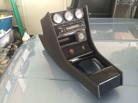 Black ABS, Vinyl, Wood Jetta Mk1, Vw Pointer, Custom Center Console, Car Interior Diy, Face Ideas, Vinyl Wood, Custom Consoles, Custom Car Interior, Car Console