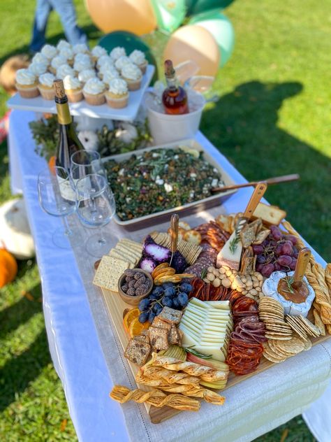 Winery Birthday Ideas, Vineyard Theme Birthday Party, Vineyard Birthday Party, 40th Birthday Backyard Party Ideas For Women, Winery Birthday Party Ideas, Wine Themed Birthday Party Ideas, Bbq Birthday Party Ideas For Women, Wine Themed 50th Birthday Party, Wine 30th Birthday Party Ideas