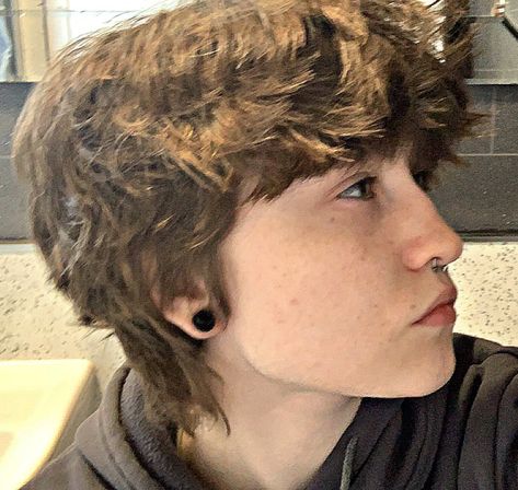 Trans Haircut Ftm Short, Trans Haircut Ftm Straight Hair, Transmasc Haircut 360, Trans Boy Haircut Straight, Alt Mens Hair, Transmasc Haircut Straight, Trans Guy Haircut, Trans Ftm Haircuts, Ftm Haircuts Straight Hair