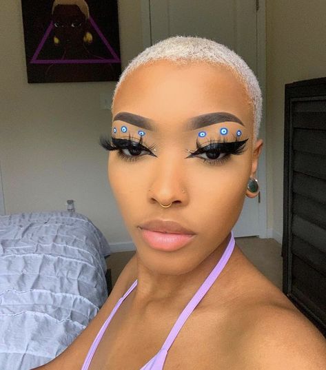 Evil Eye Makeup, Makeup 2022, Dark Makeup Looks, Tiktok Ideas, Graphic Makeup, Dope Makeup, Cute Makeup Looks, Creative Eye Makeup, Dark Makeup