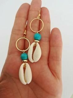 Cowrie Shell Jewelry, True Spring, Seashell Jewelry, Homemade Jewelry, Handmade Wire Jewelry, Summer Earring, Handmade Jewelry Diy, Shell Jewelry, Cowrie Shell