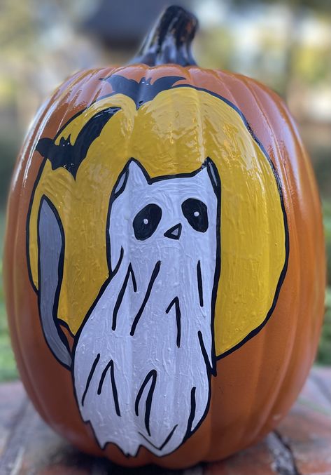 Halloween Pumpkin Painting Ideas, Halloween Pumpkin Painting, Painted Pumpkin Ideas, Pumpkin Paintings, Pumpkin Decorating Diy, Creative Pumpkin Painting, Traditional Halloween, Painting Pumpkins, Hand Painted Pumpkin