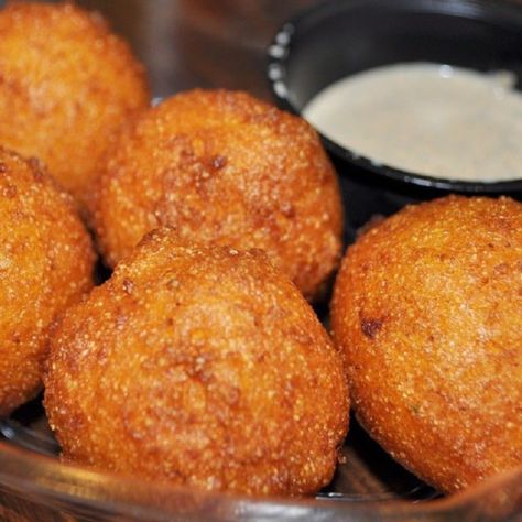 Hush Puppies Recipe With Corn, Hush Puppies Recipe, Biscuit Mix, Copycat Restaurant Recipes, Our Secret, Starbucks Recipes, Secret Recipe, Bread Recipes Homemade, Fried Food