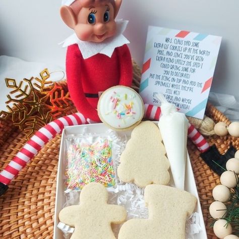 Cookies Elf On The Shelf, Elf On The Shelf Bake Cookies, Elf On A Shelf Cookies Decorated, Elf On The Shelf Cookies Ideas, Elf On The Shelf Mini Cookies, Elf Baking Cookies, Elf On The Shelf Bakery, Elf On Shelf Baking Ideas, Elf On The Shelf Treat Ideas