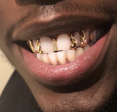 Gap Grillz, Open Face Grillz, Girl Grillz, Grillz Teeth, Diamond Teeth, Custom Grillz, Dope Jewelry Accessories, Bijoux Art Nouveau, Gold Grillz