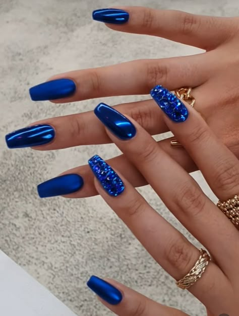 Christmas Nails Royal Blue, Metalic Blue Nails Gel, Bold Blue Nails, Royal Blue Nails Designs Square, Royal Blue Nail Designs Ideas, Royal Blue Gold Nails, Royal Blue Nail Ideas For Prom, Light Blue And Gold Nails, Royal Blue And Black Nails